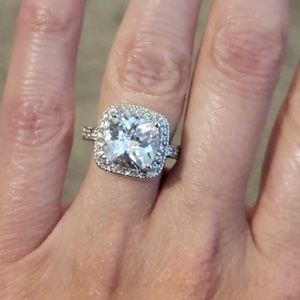 Lia Sophia Silver Clear Chunky Crystal Ring Size 8